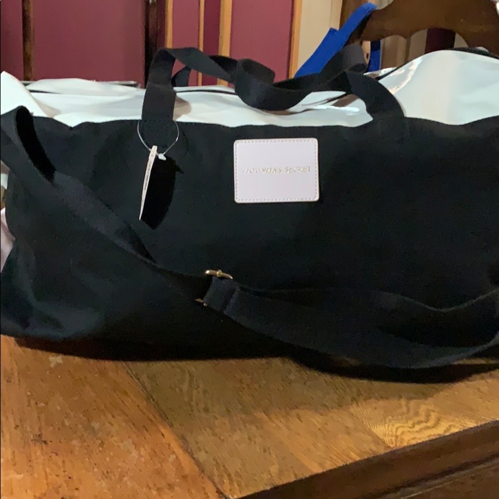 Victoria’s Secret new duffel bag